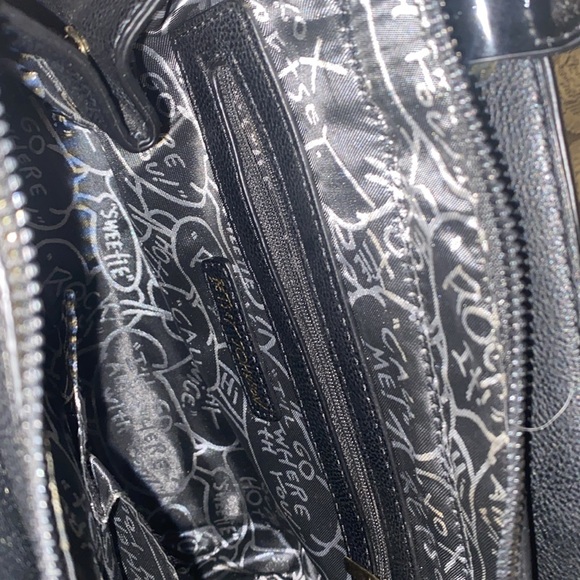 BETSEY JOHNSON BONNEE HANBAG BLACK PATENT LEATHER Heels sold separately - Picture 13 of 14